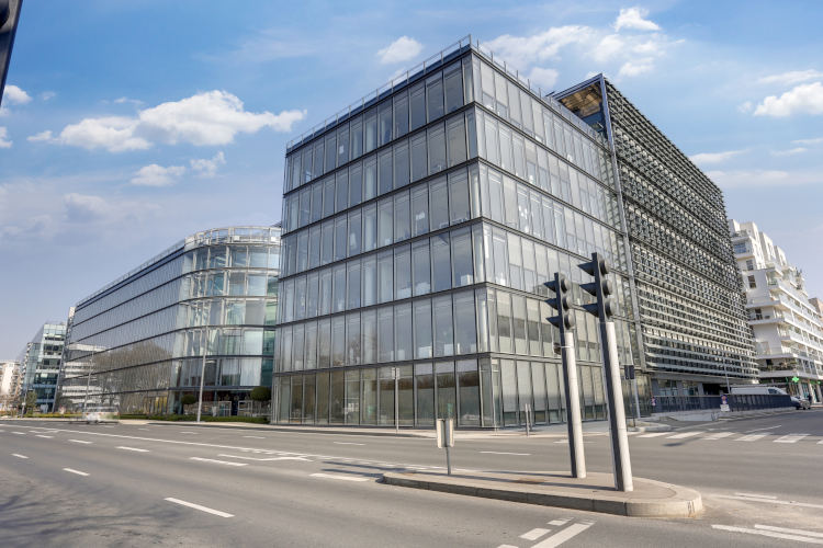 BC Partners Real Estate achète, auprès de DTZ Investors France, l'actuel siège de BNPPRE à Issy-les-Moulineaux